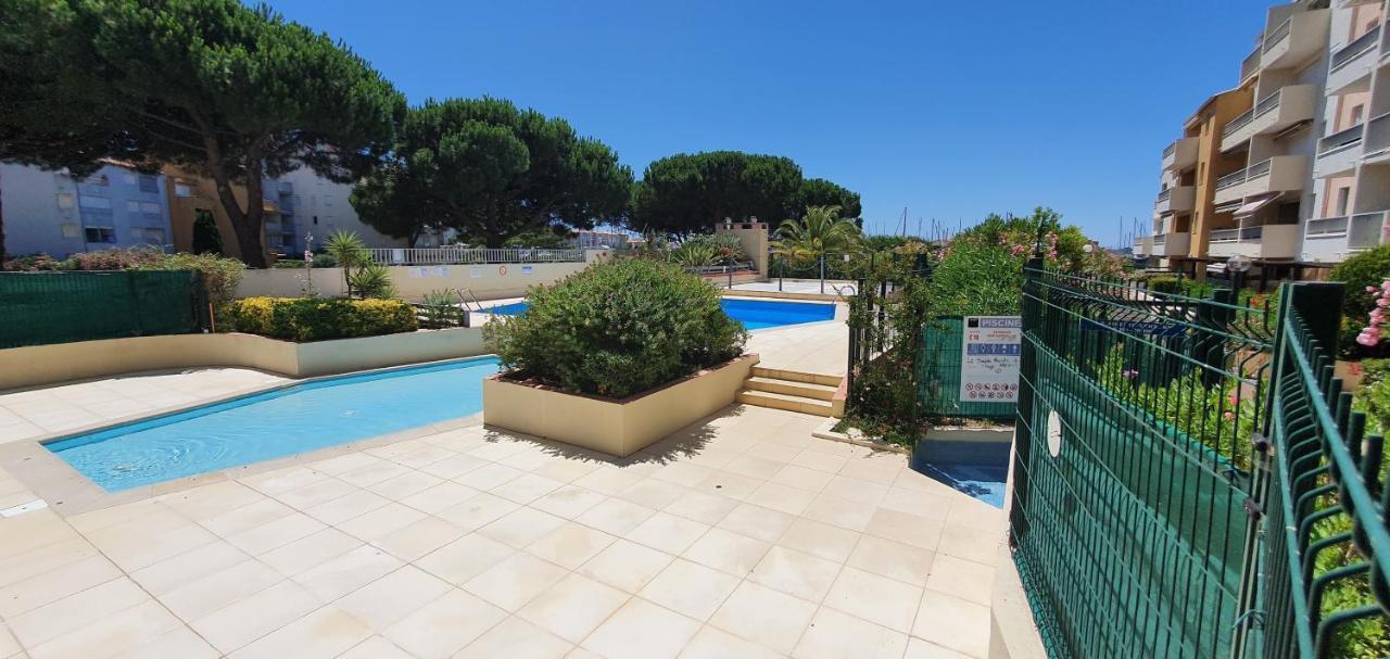 Appartement 1Ere Ligne Vue Port Avec Balcon, Piscine Agde Exteriér fotografie